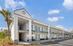 Zen Living Suites Extended Stay - Jacksonville - Orange Park